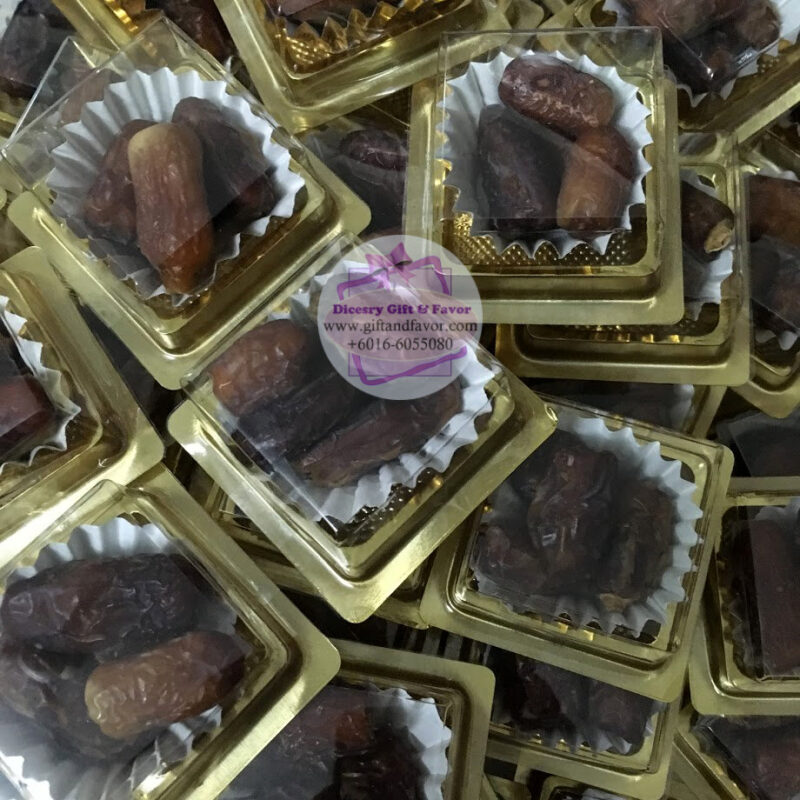 Kurma In Songket Boxes Dicesry T And Favor Malaysia