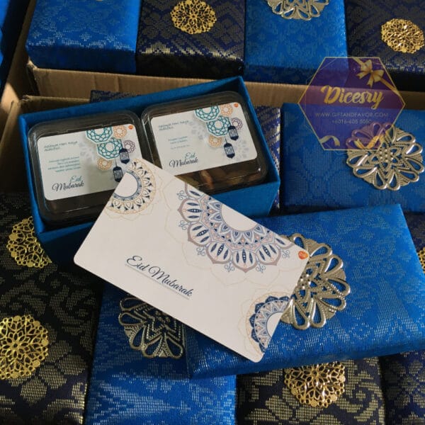 Kurma in Songket Boxes